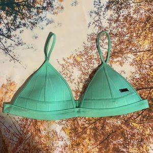 Triangl minty green swim bikini top